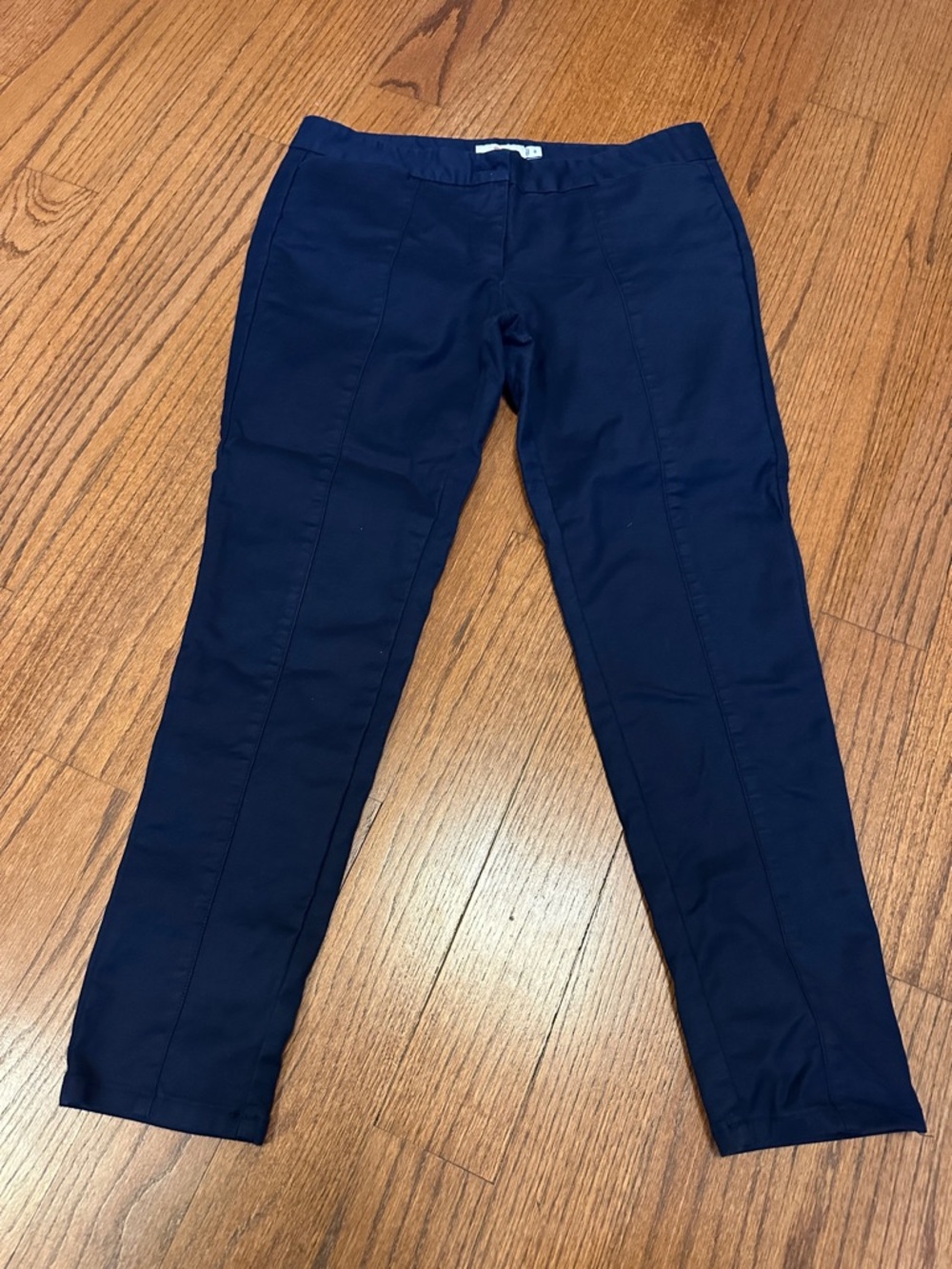 Vineyard Vines Women's Navy Cropped Slim Pants